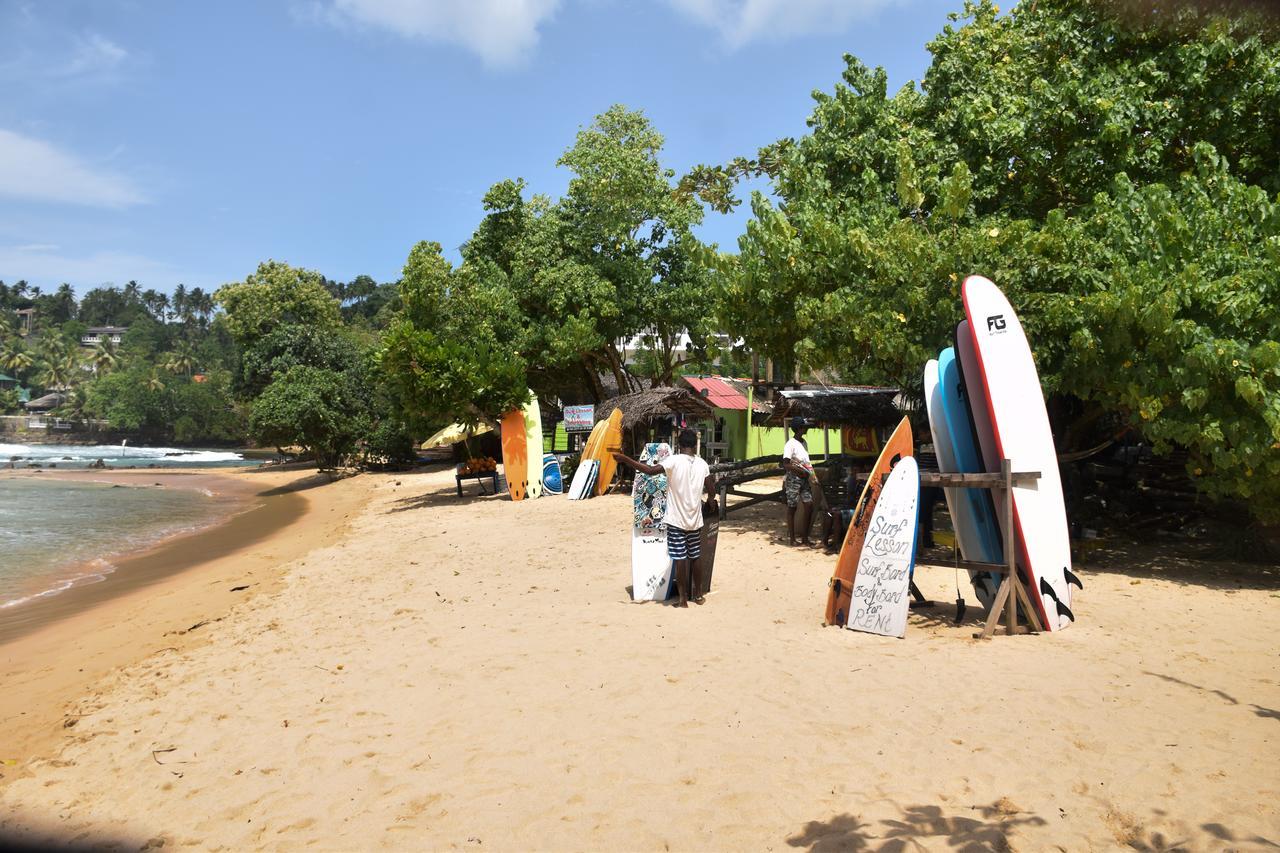 Mira Whales Resort Mirissa Buitenkant foto